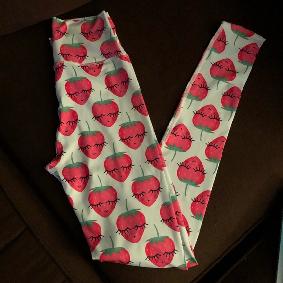 Spool72 strawberry leggings size small/medium. - Picture 3 of 6